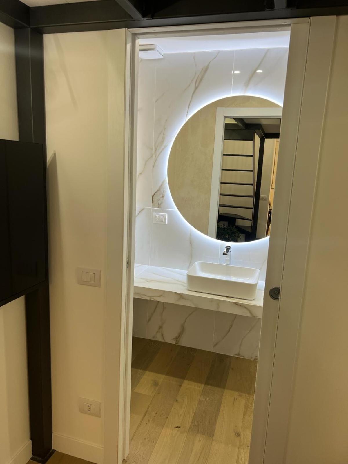 Cortivo House Suite Perugino 8 Милано Екстериор снимка