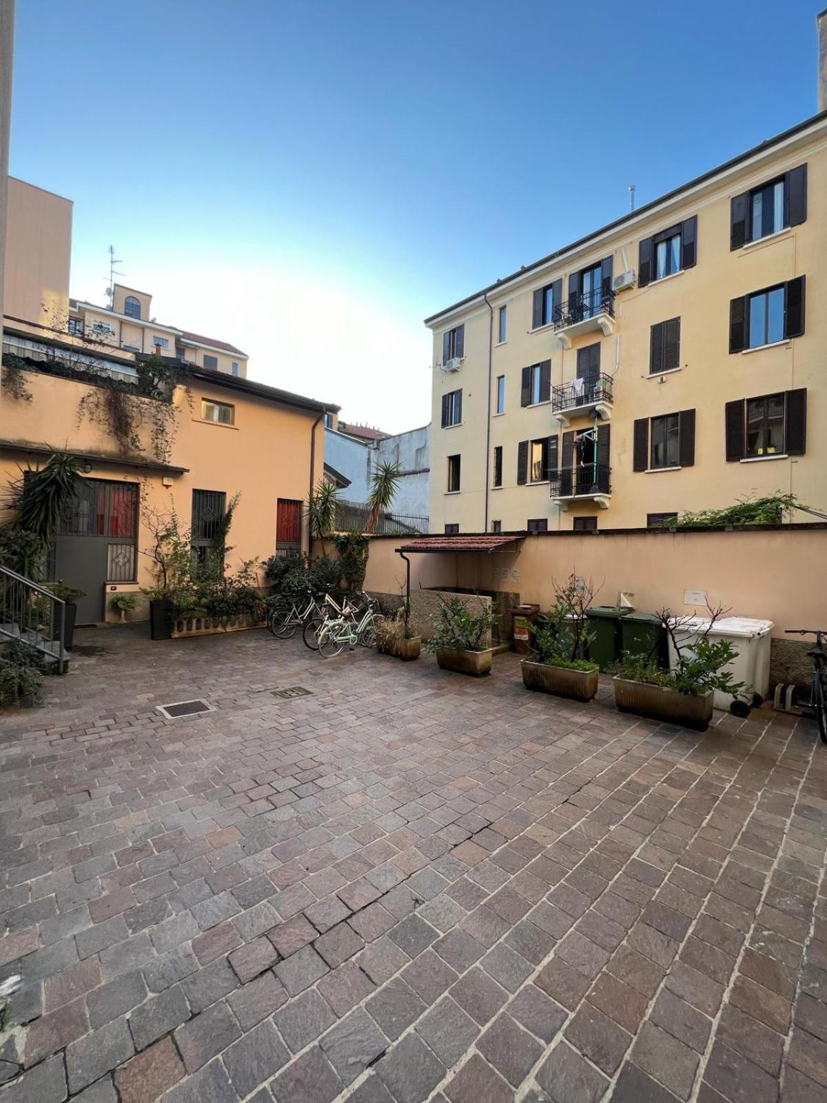 Cortivo House Suite Perugino 8 Милано Екстериор снимка